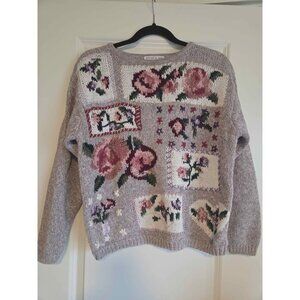 Hand knitted floral sweater size medium made in Hong Kong